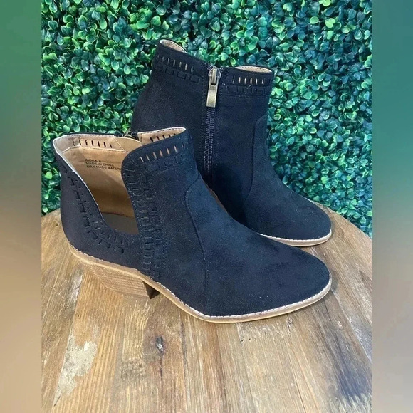 Corkys Black Suede Bootie - Size 6 New - Picture 2 of 6